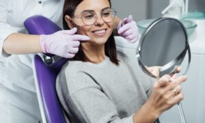 Understanding the benefits of seeing a dentist can help you make an informed decision about where to receive your Botox treatments.